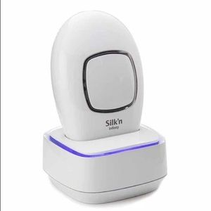 Silk'n Infinity Hair Removal Device with Cleansing Box Bundle